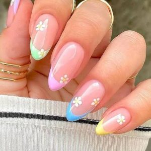 فرنچ رنگی با شکوفه های تابستانی